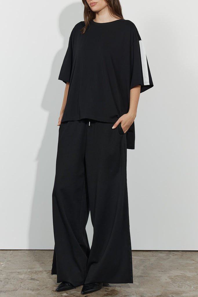 Core Tee - Black
