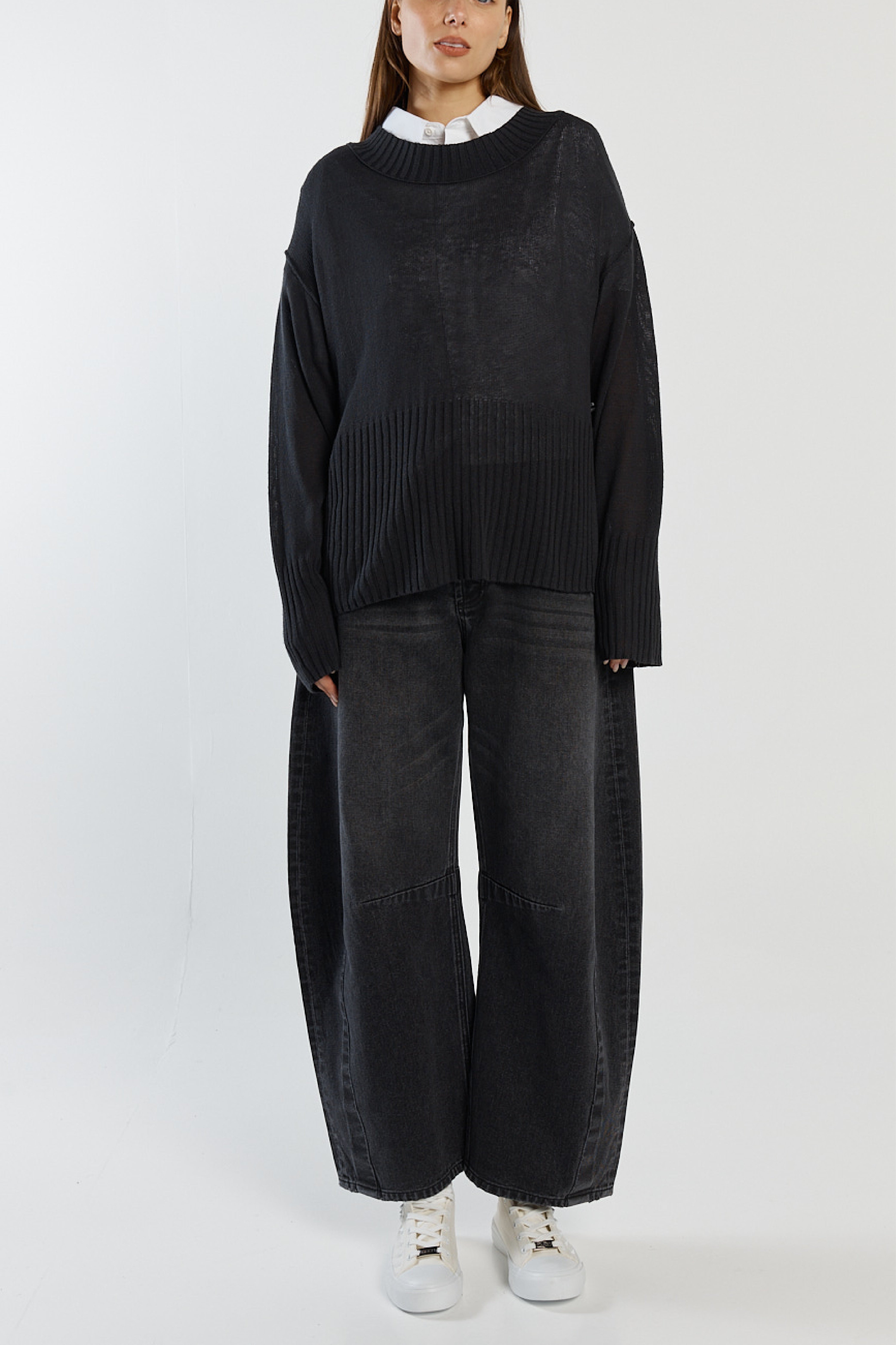 Friendly Sweater - Lightweight Trans-Seasonal Knit Black
